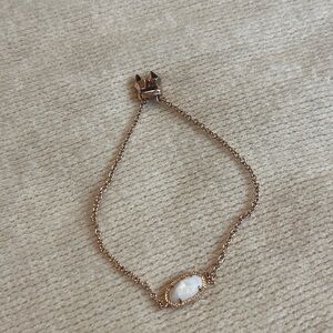 Elegant Gold Chain Bracelet with White Stone